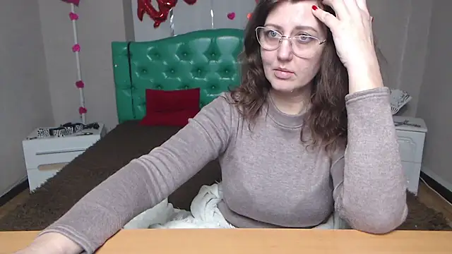 RoseHille online show from February 23, 6:18 pm