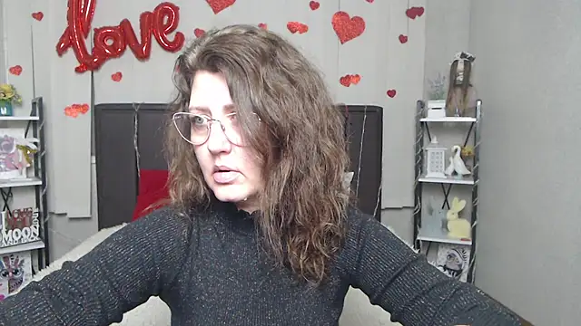 RoseHille online show from March 3, 6:14 pm