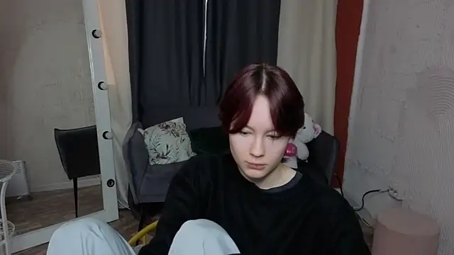 Annie Way online show from February 3, 6:40 am