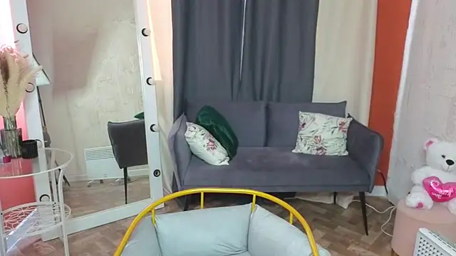 Annie Way online show from February 9, 9:11 am