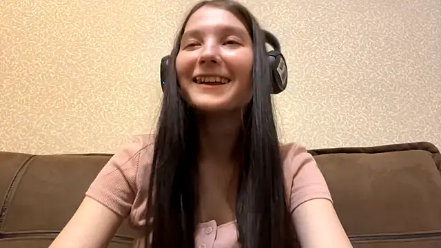 AurorAurora online show from December 2, 9:33 am