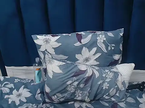 DarkCherryx online show from November 16, 11:27 pm