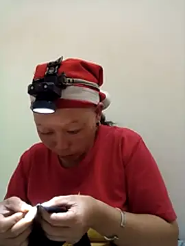 girl-hot2x online show from November 25, 1:02 pm