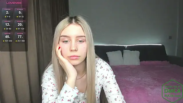 Olivia1Taylor1 online show from February 13, 10:39 am