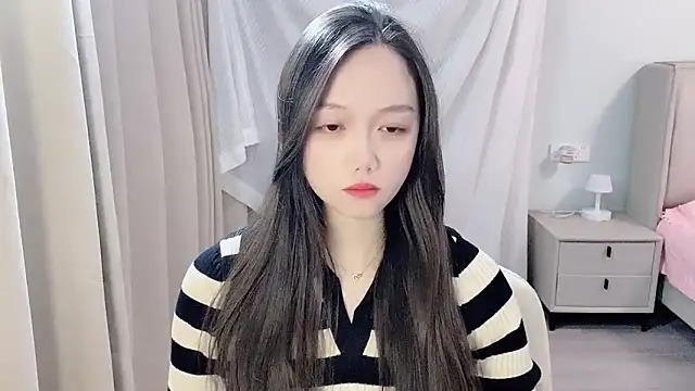 BoiI2u online show from November 17, 3:46 pm