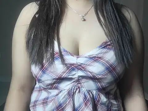 Saira Hotty online show from December 2, 7:43 am