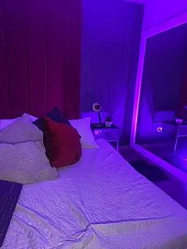 GinebraBelucci online show from November 18, 4:13 am