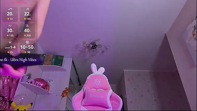 CheekySashaCharm online show from December 16, 8:42 am