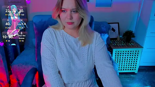 LouiseMous online show from December 3, 10:12 pm