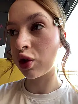 hani obsessed online show from February 6, 9:56 am