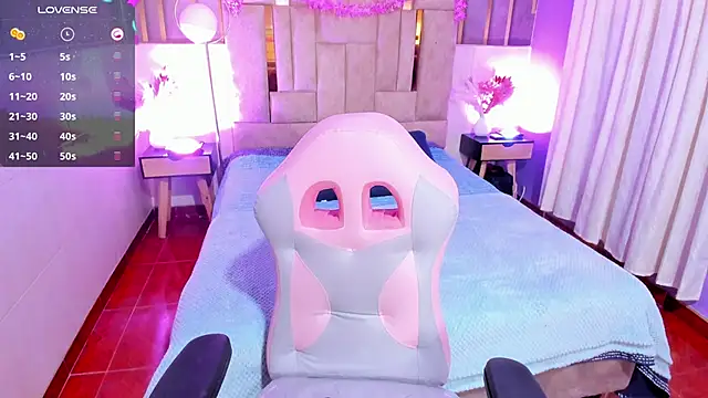 anisha zambrano online show from November 26, 1:34 pm