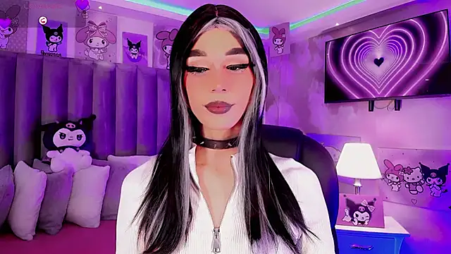 dearAlanaxxx online show from February 9, 9:17 pm