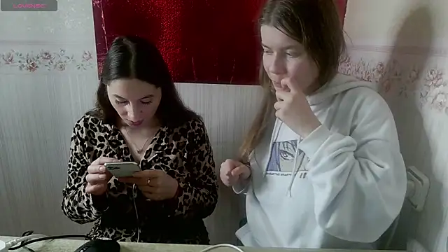 AzumiWenius online show from November 22, 9:06 pm