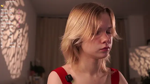 PhillisEsplin online show from January 14, 9:09 pm