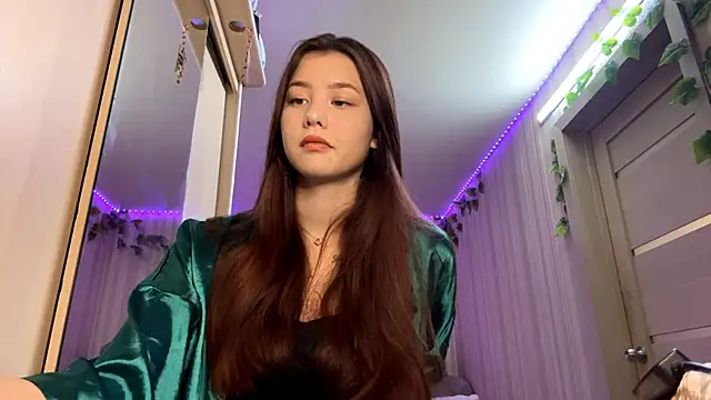 CutieSlim online show from December 4, 10:06 am