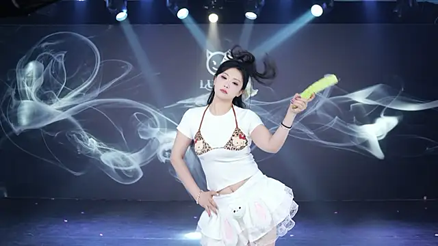 LU-909 online show from January 16, 1:23 am