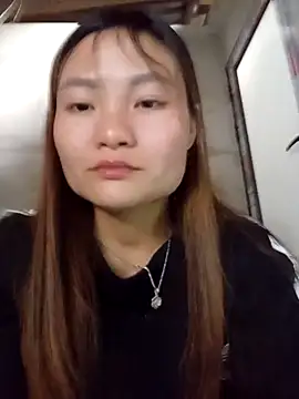 Lee-Thee online show from December 22, 1:53 am