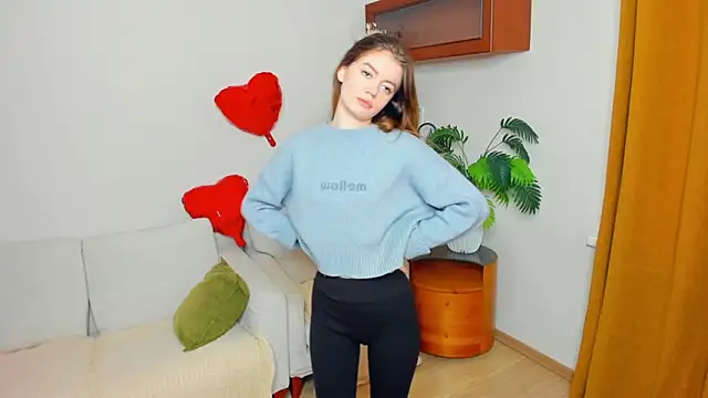 AngelesBenitz online show from February 27, 6:13 am