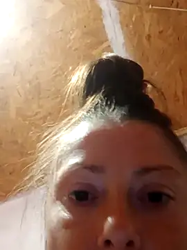 NataaSharm online show from November 17, 7:14 pm