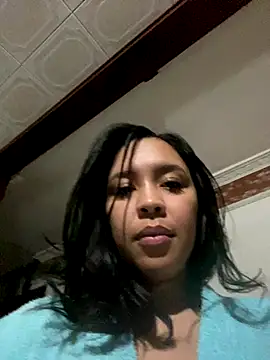 Esmerald 1111 online show from November 22, 12:30 pm