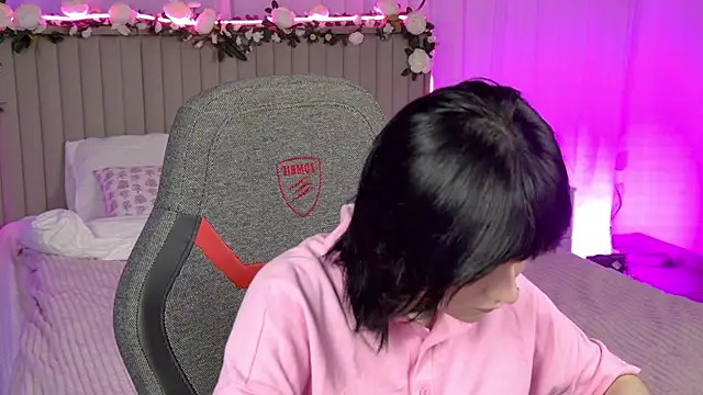 RickiOwens online show from January 8, 10:08 am