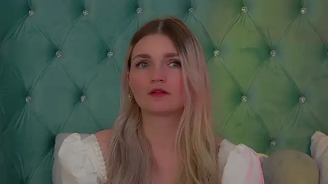 AnnyRaii online show from November 29, 9:08 pm