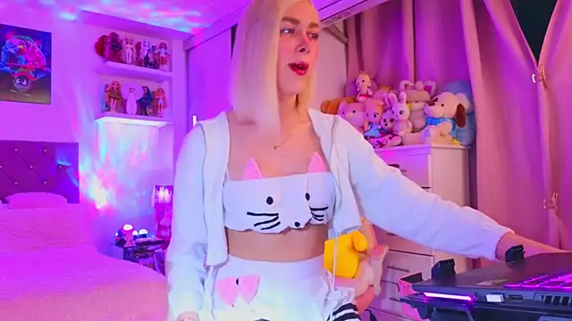 MadamBarbiee online show from January 5, 11:41 pm