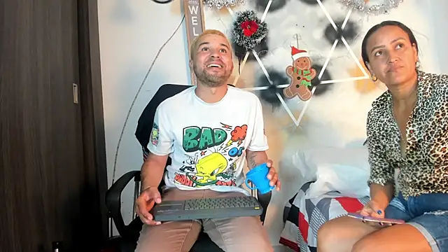 StephaniaAndRandy online show from December 15, 1:38 pm