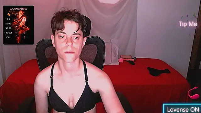 yuyitohairy online show from November 30, 1:21 am