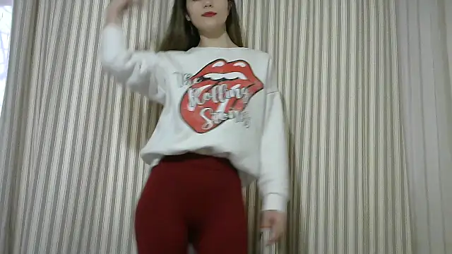 Erii18 online show from February 9, 2:08 pm