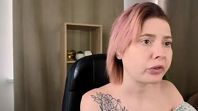 LaylaCookies  online show from November 28, 7:11 am