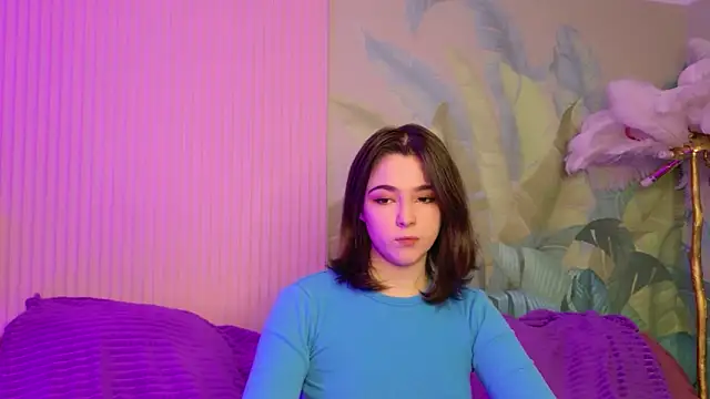 Wendy Finch online show from February 2, 9:14 pm