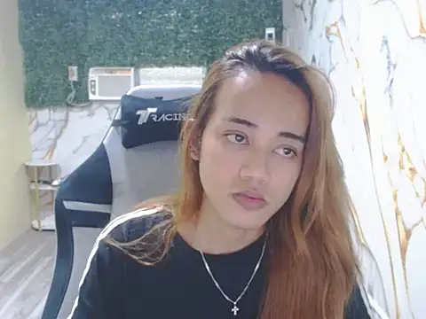 imadriana12 online show from November 21, 2:57 am