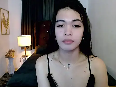 hollyyumiloove online show from March 2, 10:33 am