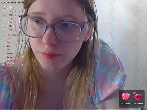 LustfulSarah online show from February 1, 1:10 pm