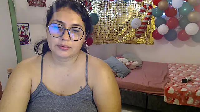 suckdreams19 online show from December 19, 4:48 am