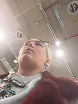 KateBurlesk online show from December 4, 9:11 am