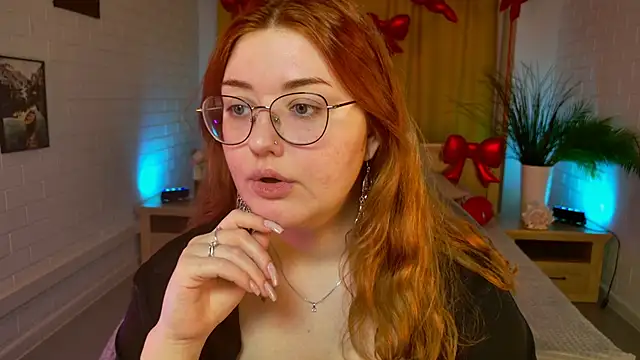 StaceyJensen online show from February 18, 9:52 am