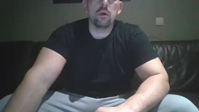 DeeLouLou online show from November 30, 5:44 am