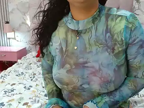 DafnneRoss online show from December 2, 8:33 pm