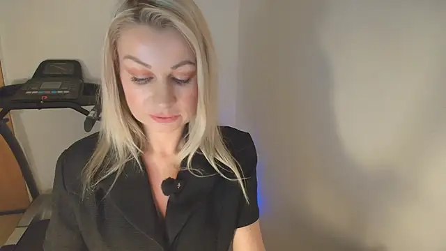 Sweet Eira online show from January 9, 5:50 pm