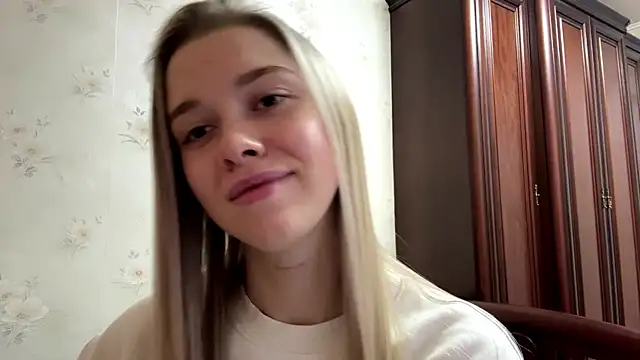 MichikoWienandt online show from November 24, 5:53 am