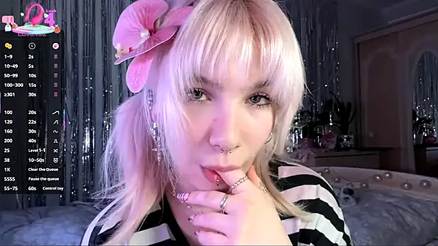 LolaDollyMur online show from January 6, 7:39 pm