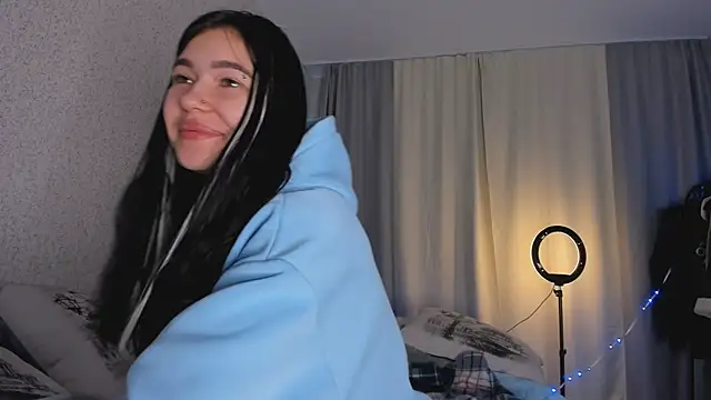 SakuraVibe online show from December 5, 3:17 am