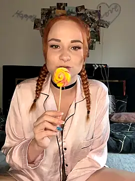 Fiebie licios online show from December 3, 9:00 am