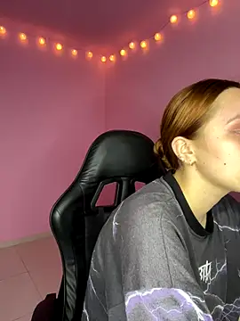 Davne  online show from December 16, 3:01 am