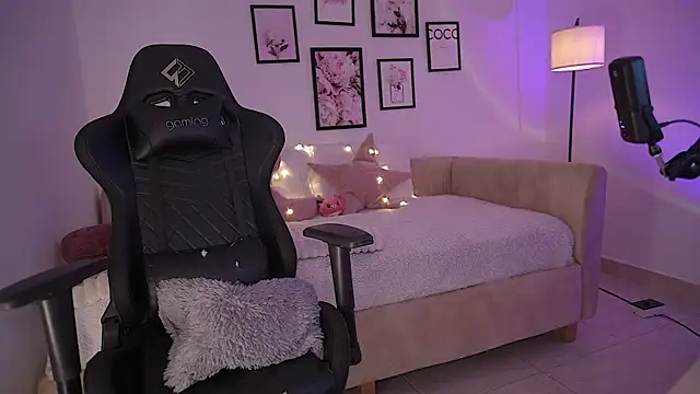 Melibahamon  online show from November 20, 11:50 pm