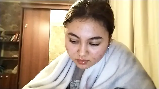 ArianeRandy online show from December 2, 3:25 pm