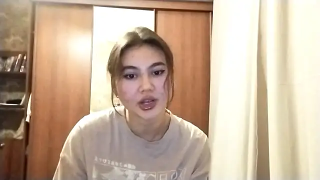 ArianeRandy online show from December 16, 3:07 pm