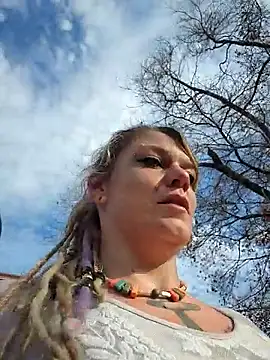 Horny hippie online show from November 20, 7:59 pm